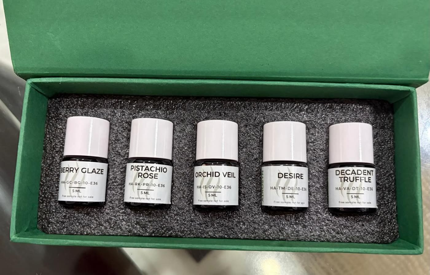 Airosyn Discovery Kit — five 5ml vials, testing strip, and scent guide
